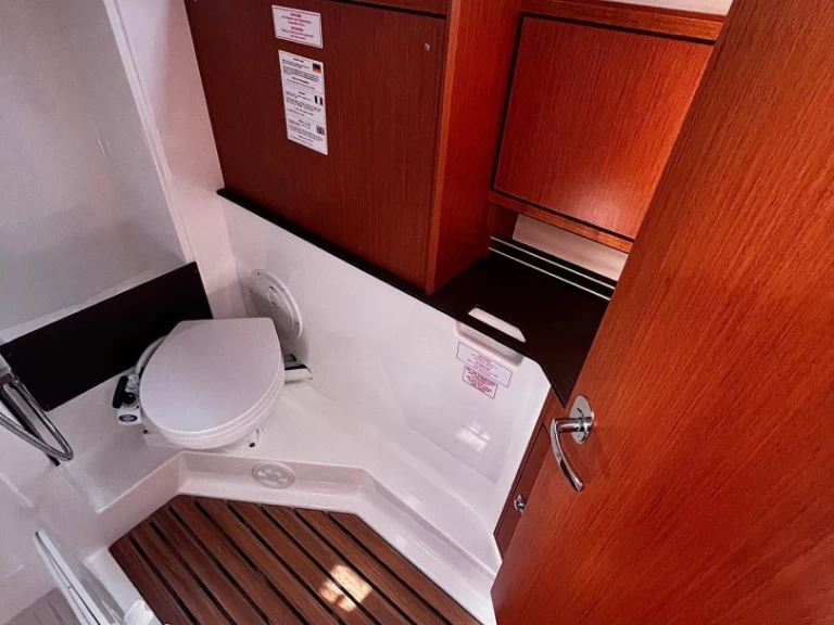 Ein Bavaria Cruiser 34 mieten in Sukošan