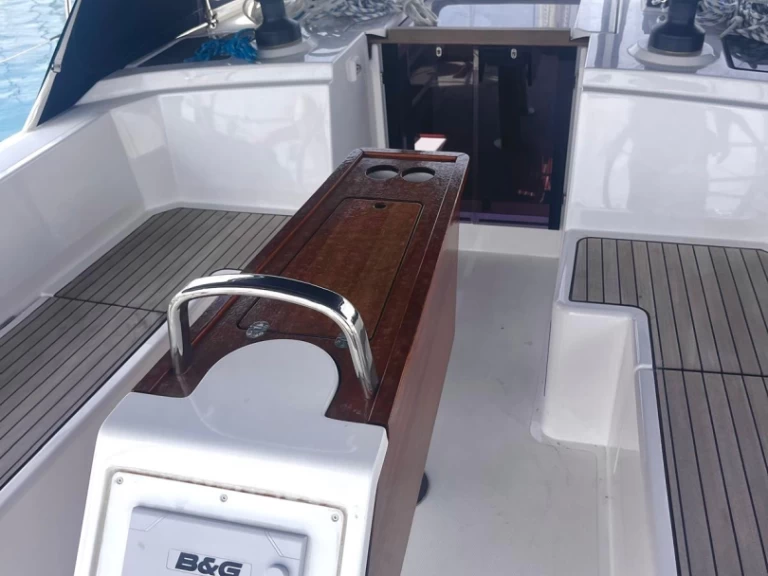 Segelboot mieten in Sukošan zum besten Preis