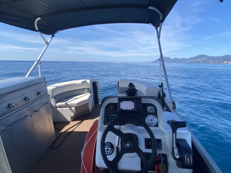 Ein Gospel Qingdao mieten in Golfe-Juan