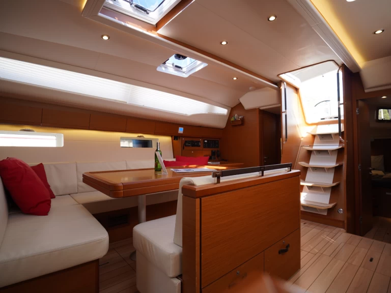 Vermietung Segelboot Jeanneau mit Führerschein