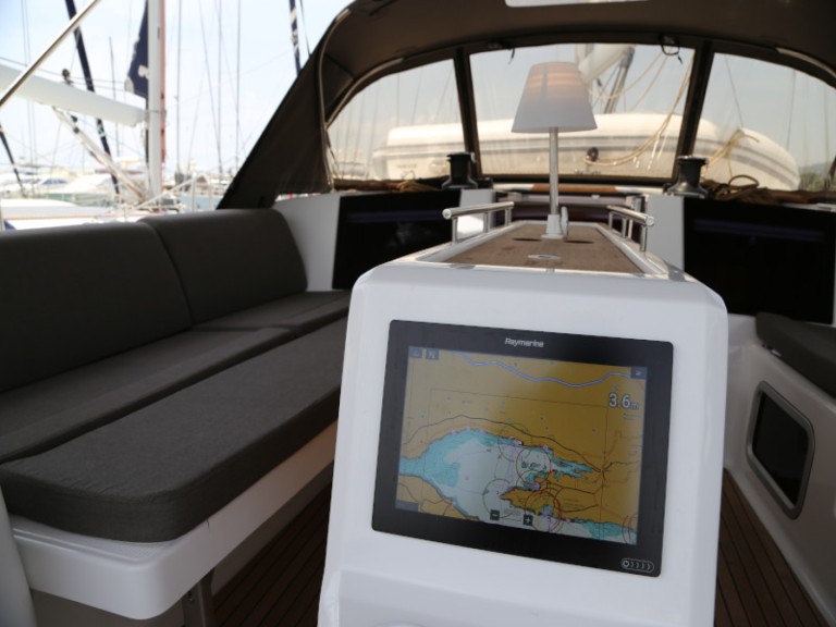 Segelboot mit oder ohne Skipper Dufour mieten in Kaštel Gomilica