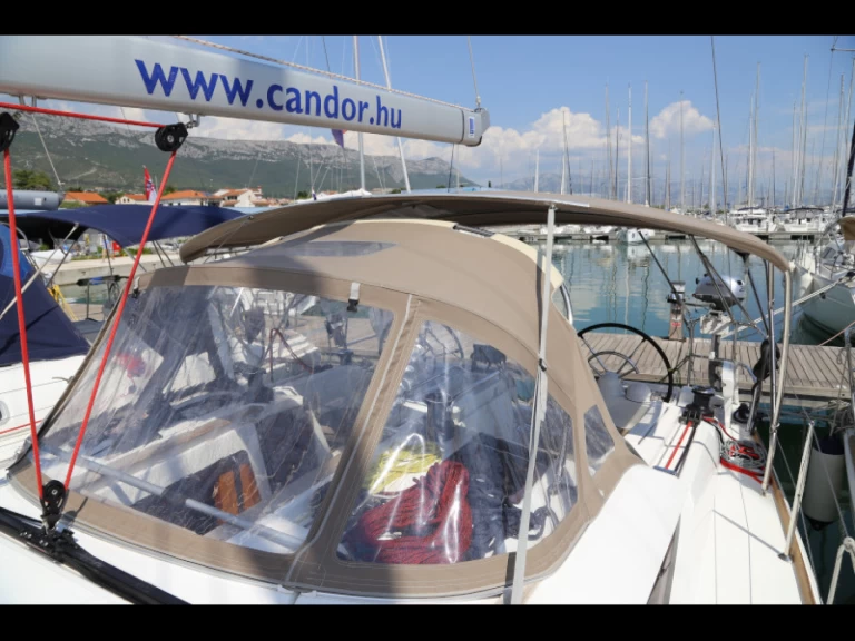 YachtCharter in Kaštel Gomilica - Jeanneau Sun Odyssey 419 auf SamBoat