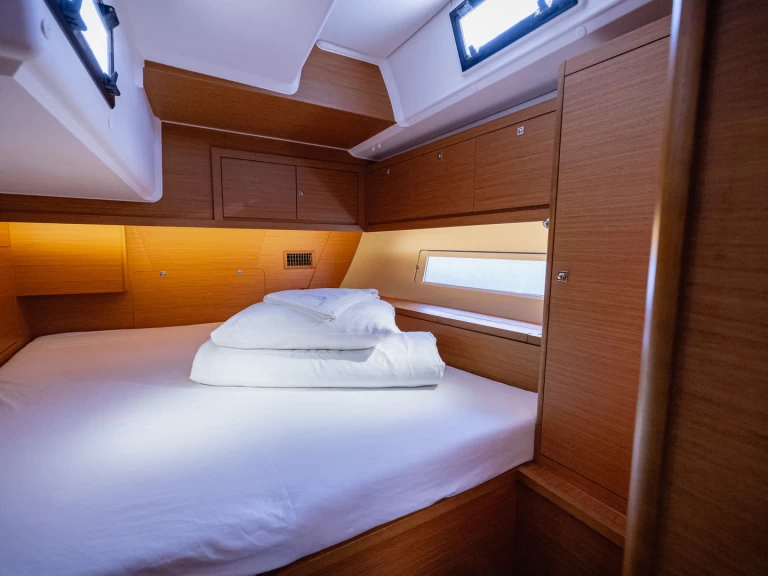 Segelboot mieten in Kaštel Gomilica - Dufour Dufour 470 owner layout