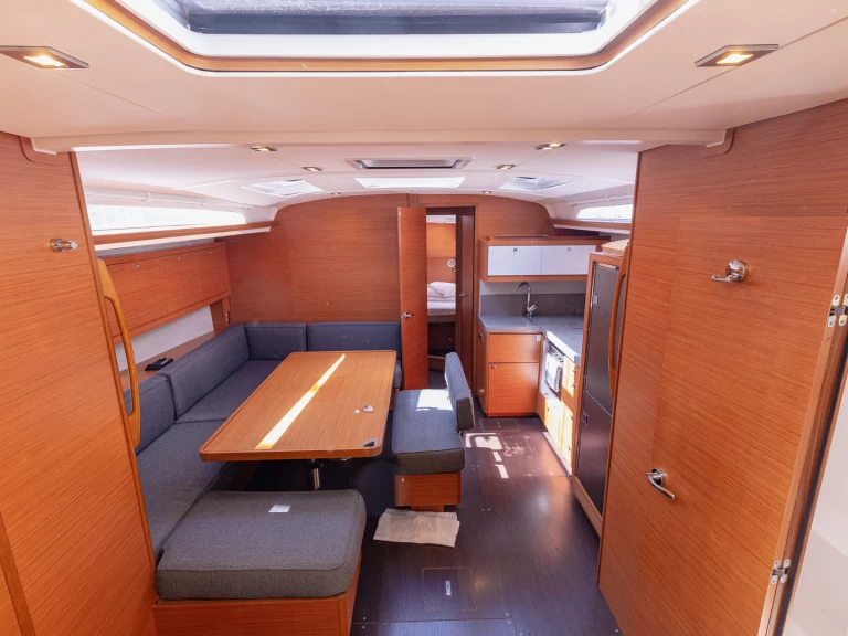 Segelboot mit oder ohne Skipper Dufour mieten in Kaštel Gomilica