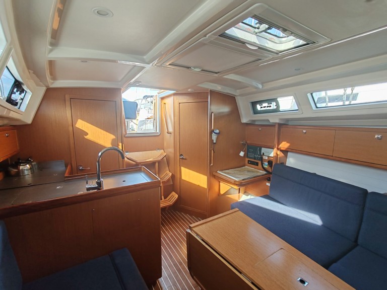 YachtCharter in Drage - Bavaria Cruiser 34 auf SamBoat