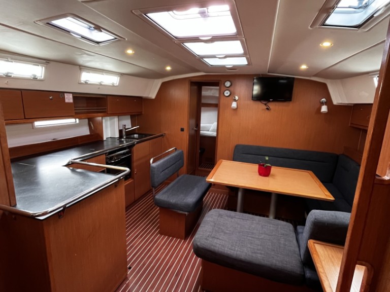 YachtCharter in Sukošan - Bavaria Cruiser 45 auf SamBoat