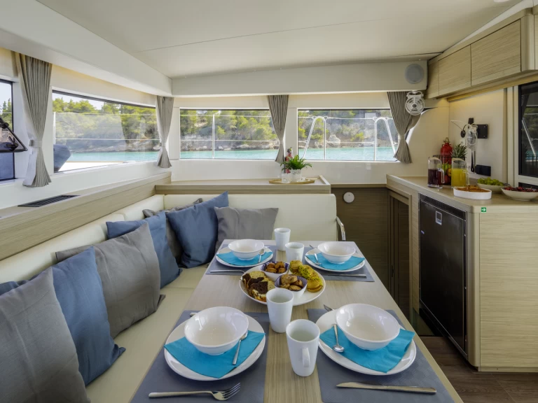 Vermietung Katamaran Lagoon mit Führerschein