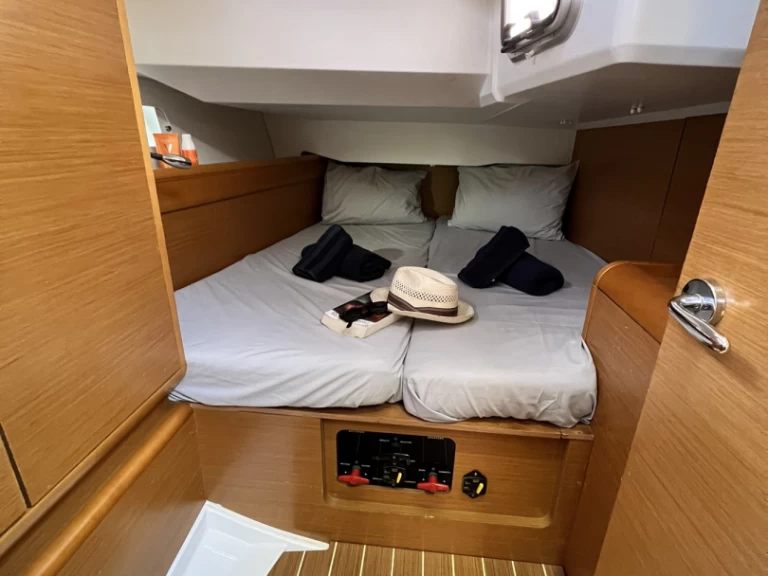 Segelboot mieten in Álimos - Jeanneau Sun Odyssey 439