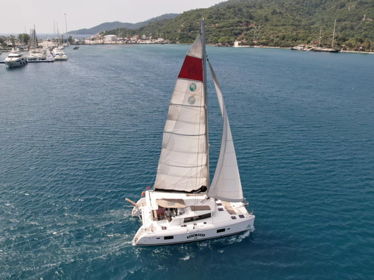 Ein Lagoon Lagoon 421 mieten in Marmaris