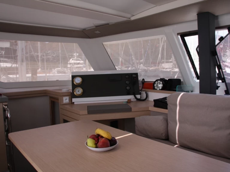 Katamaran mieten in Marmaris - Fountaine Pajot Lucia 40