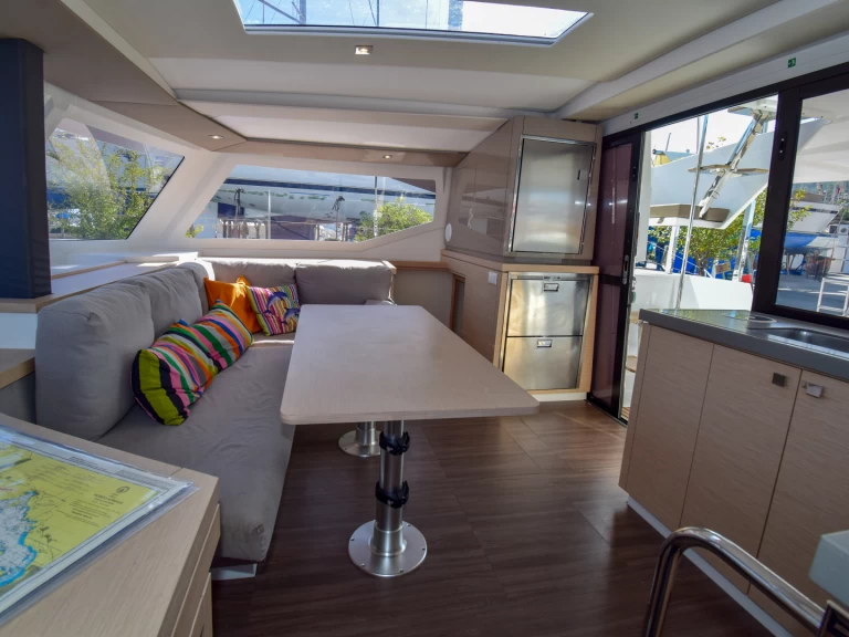 Ein Fountaine Pajot Lucia 40 mieten in Marmaris