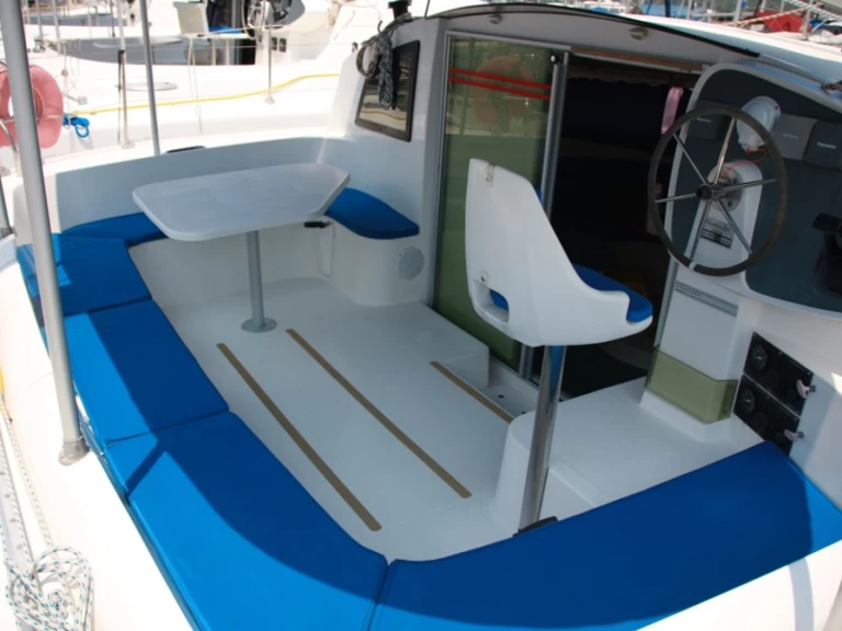 Ein Fountaine Pajot Athena 38 mieten in Marmaris