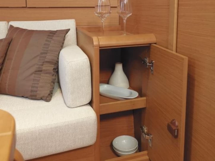 YachtCharter in Salerno - Jeanneau Sun Odyssey 379 auf SamBoat