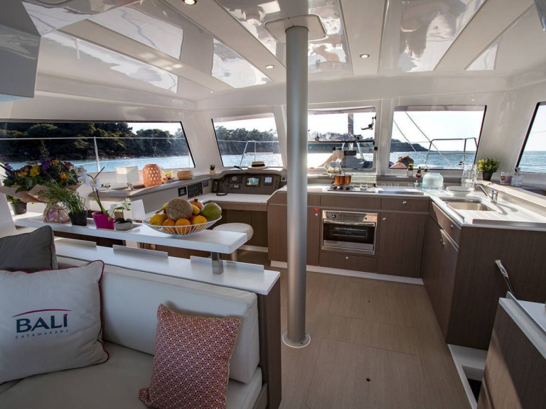 Katamaran mit oder ohne Skipper Bali Catamarans mieten in Lefkáda