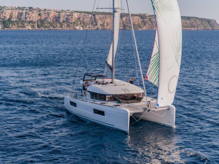 Katamaran mit oder ohne Skipper Lagoon mieten in Lefkáda