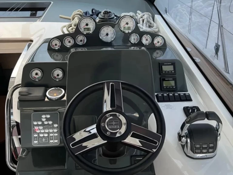 Vermietung Motorboot Bavaria mit Führerschein