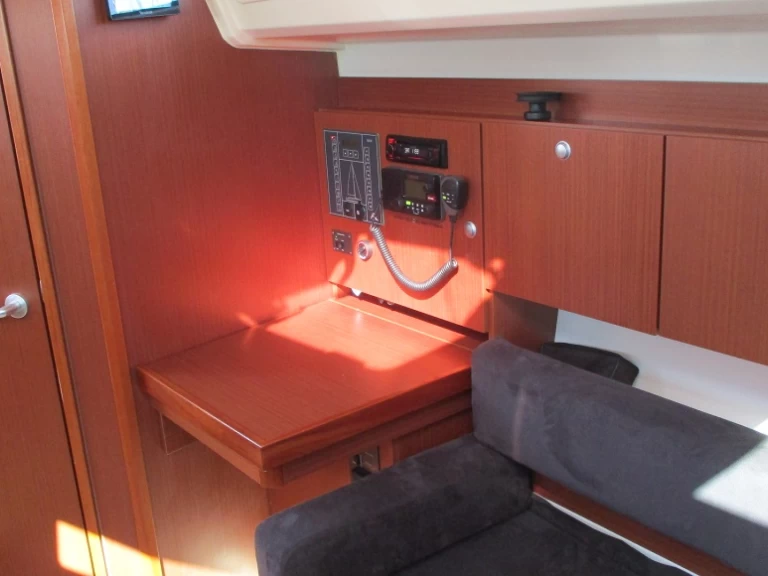 Boot mieten Altefähr günstig Hanse 315