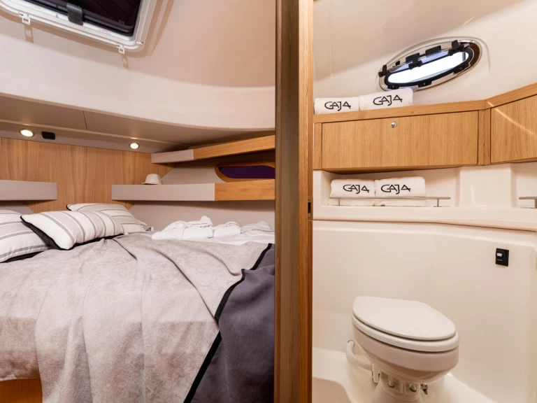 YachtCharter in Novi Vinodolski - Sas Vektor ADRIANA 36 auf SamBoat