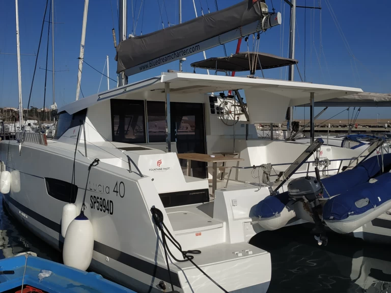 Katamaran mieten in Procida - Fountaine Pajot Lucia 40