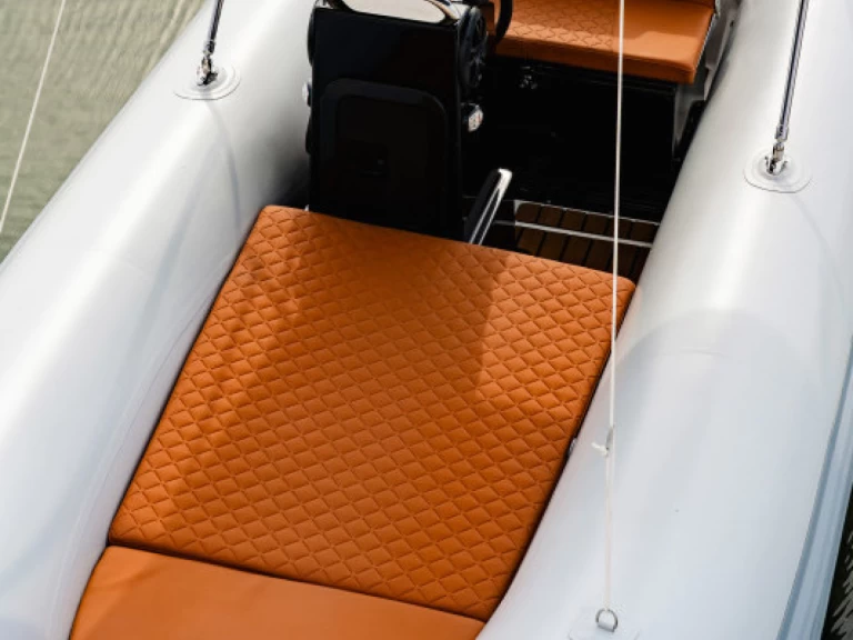 Boot mieten Torre Canne günstig Motorboat 4.3