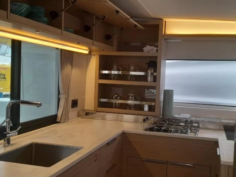 Boot mieten Eden Island günstig Lagoon 46