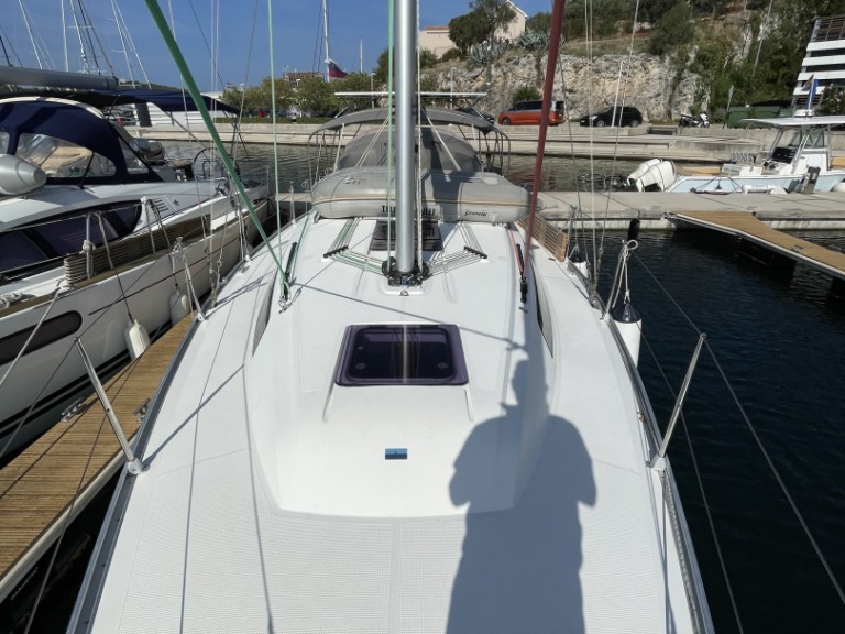 YachtCharter in Šibenik - Sundecker Bavaria 37 auf SamBoat