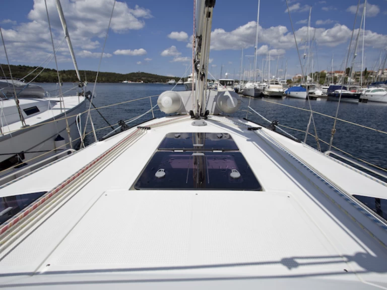 Segelboot mieten in Šibenik - Bavaria Bavaria 36 Cruiser
