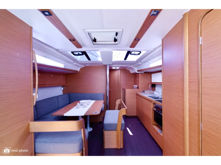 YachtCharter in Cannigione di Arzachena - Dufour Dufour 430 auf SamBoat