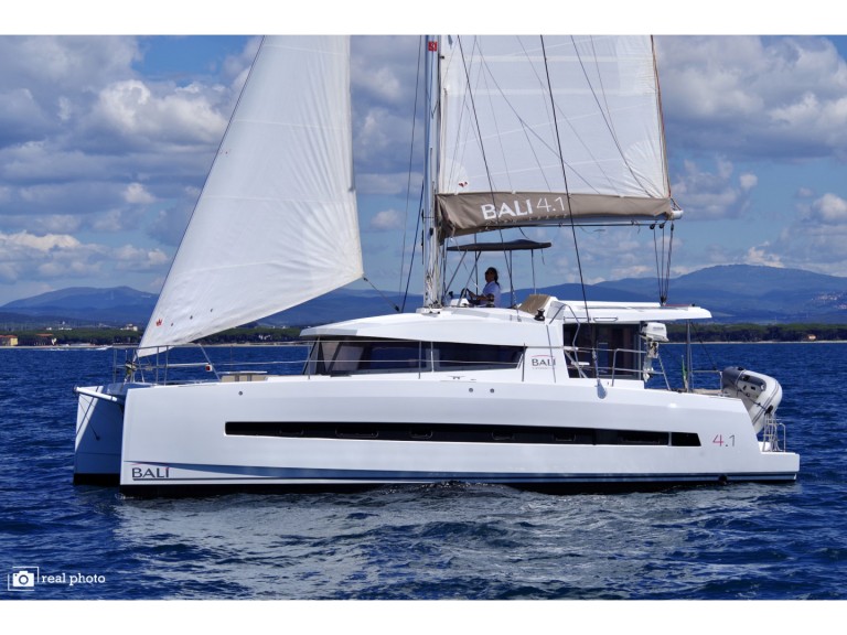Vermietung Katamaran Bali Catamarans mit Führerschein