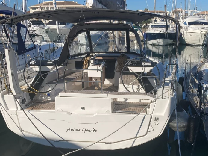 YachtCharter in Castellammare di Stabia - Dufour Dufour 37 auf SamBoat