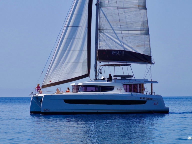 Bali Catamarans Bali 4.8 mieten Furnari