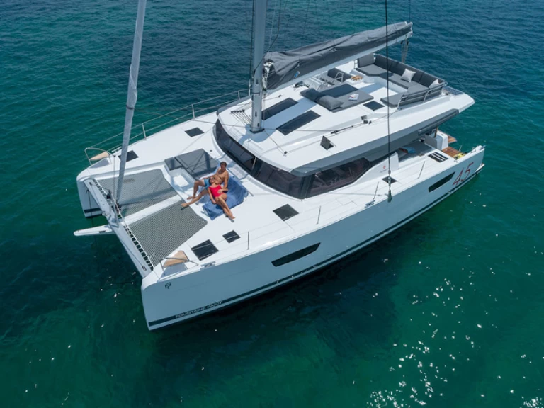 Katamaran mit oder ohne Skipper Fountaine Pajot mieten in Taranto