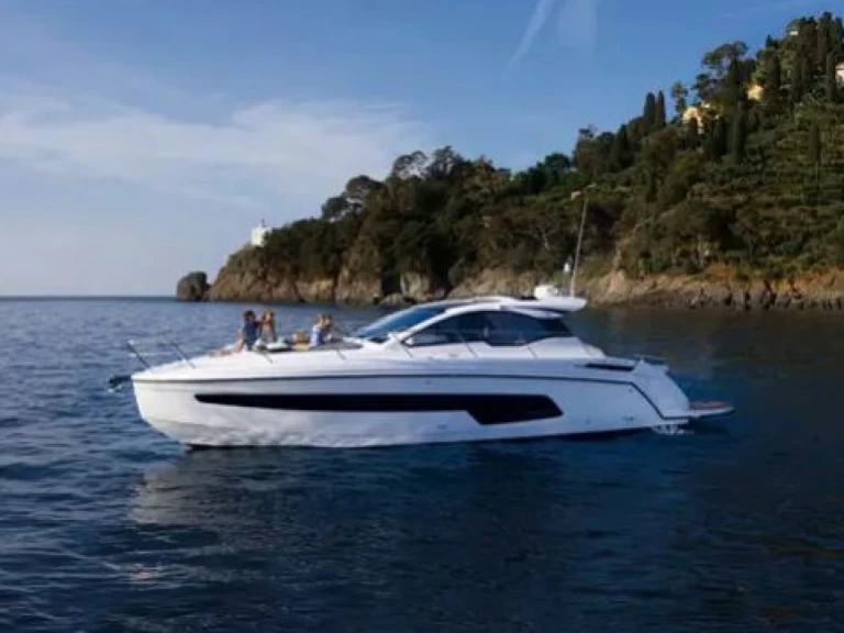 YachtCharter in Split - Azimut Azimut Atlantis 45 auf SamBoat
