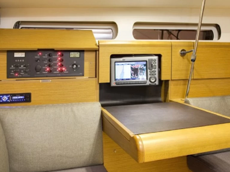 Vermietung Segelboot Jeanneau mit Führerschein