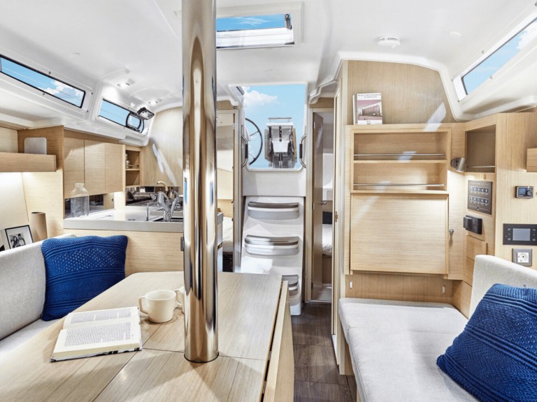 YachtCharter in Dubrovnik - Bénéteau Oceanis 34.1 auf SamBoat