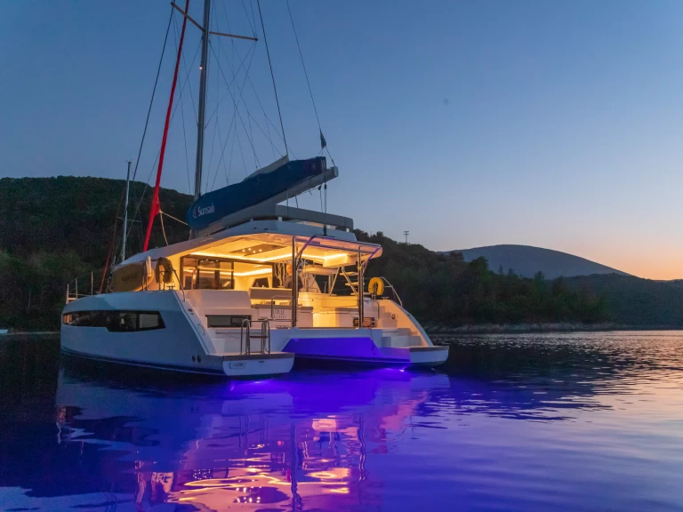 Katamaran mieten in Eden Island zum besten Preis
