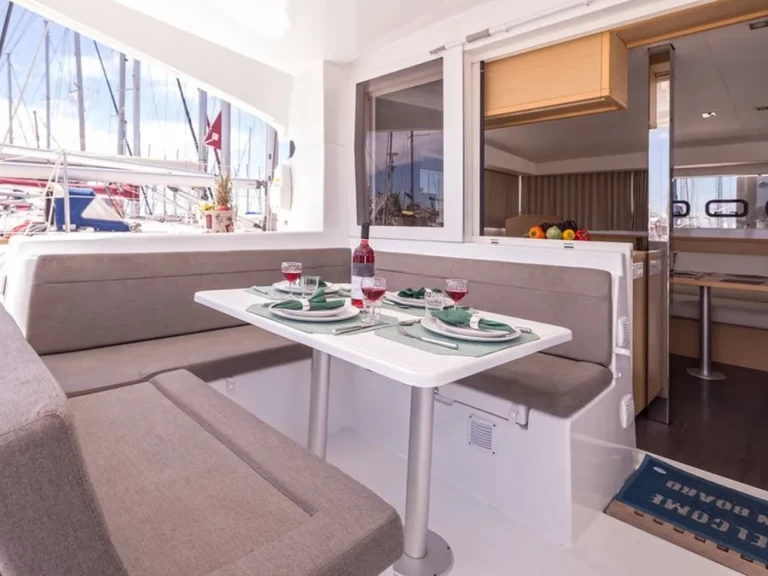 Ein Lagoon Lagoon 39 mieten in Préveza