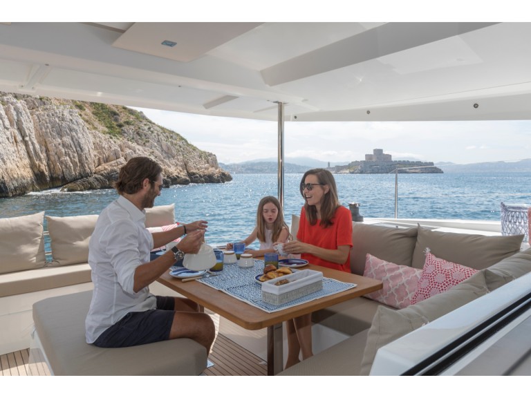 Katamaran mieten in Hyères zum besten Preis