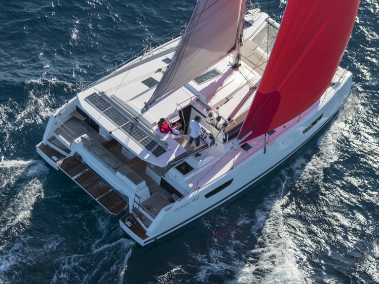 Fountaine Pajot Astréa 42 - 3 cabines mieten Hyères