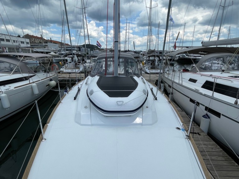 Segelboot mieten in Šibenik zum besten Preis