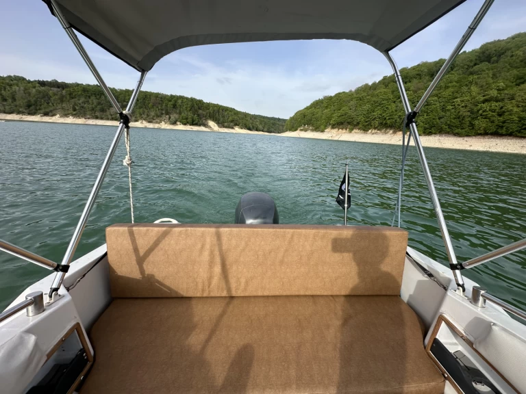 Jeanneau Leader 550 mieten La Tour-du-Meix