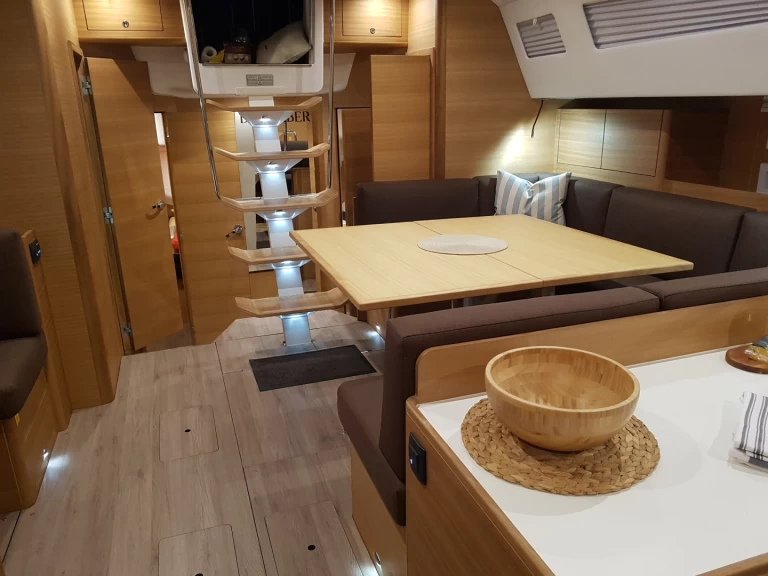 YachtCharter in Pirovac - Elan Impression 50.1 auf SamBoat