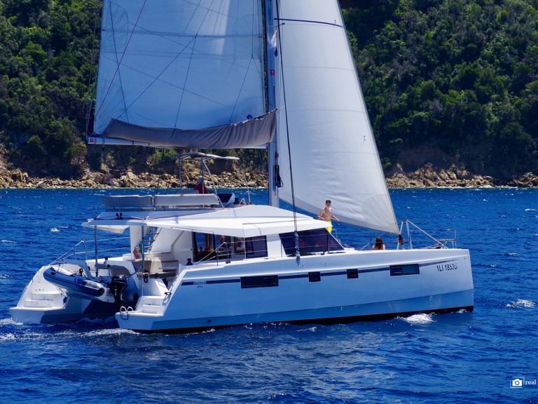 Katamaran mit oder ohne Skipper Nautitech mieten in Puntone