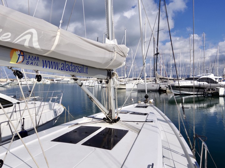 Boot mieten Puntone günstig Hanse 458
