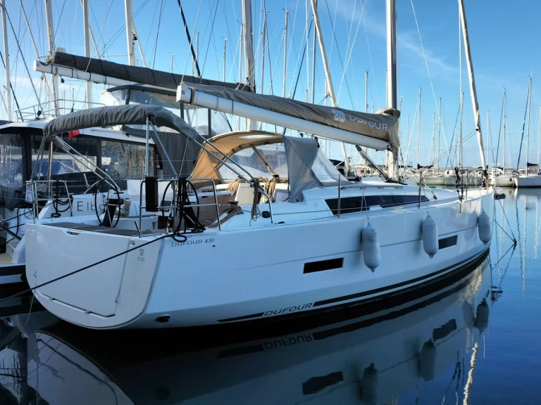 Segelboot mit oder ohne Skipper Dufour mieten in Castellammare di Stabia