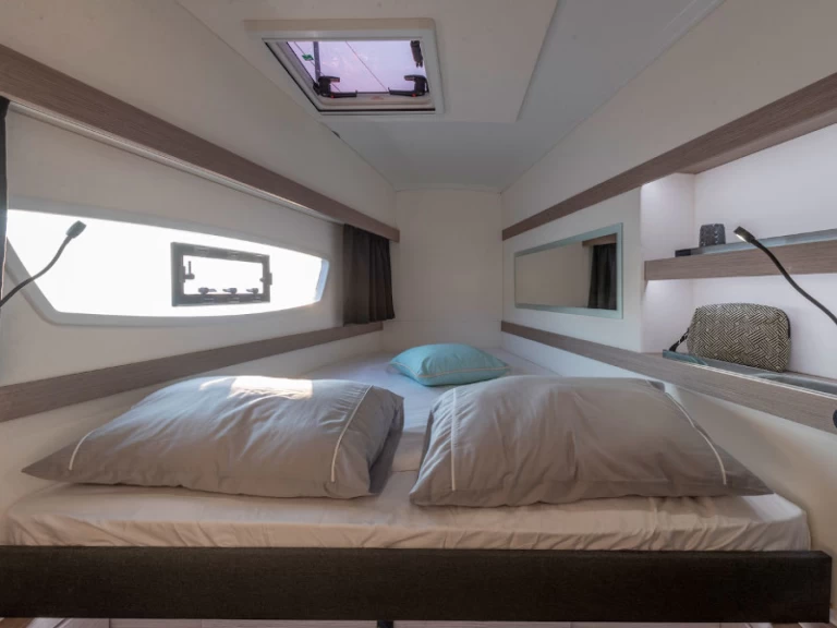 Bootsverleih Fountaine Pajot Isla 40 Taranto Samboat