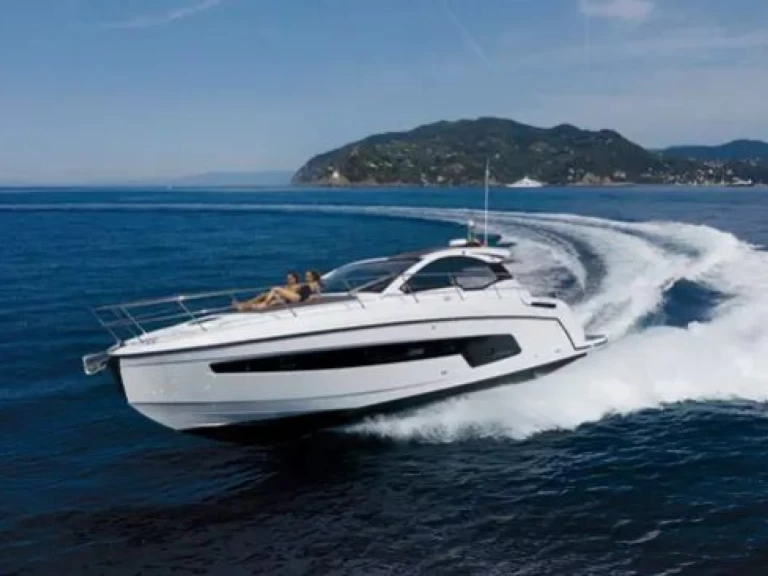 YachtCharter in Split - Azimut Azimut Atlantis 45 auf SamBoat