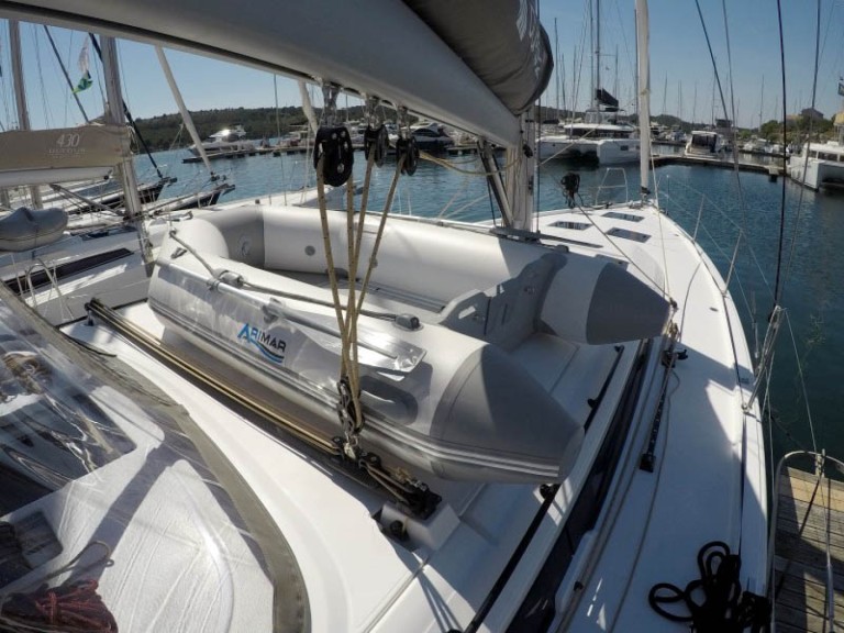 Segelboot mieten in Šibenik zum besten Preis