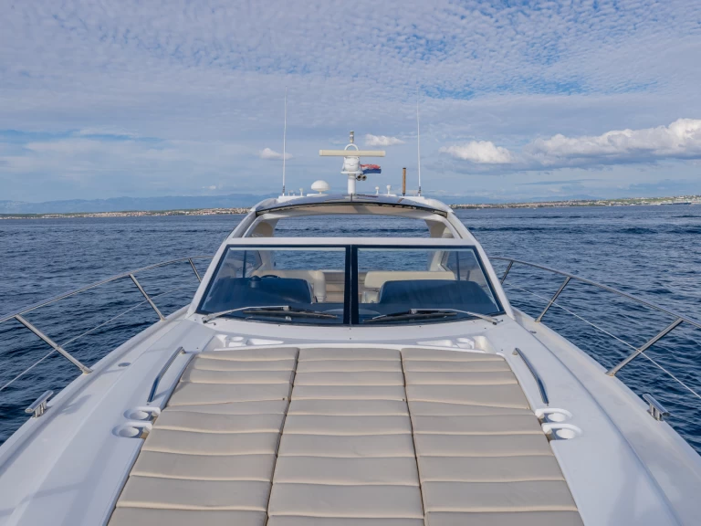 Ein Sunseeker Portofino 48 mieten in Marina Zadar