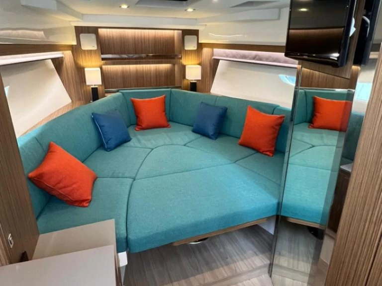 YachtCharter in Ibiza Town - FIM 340 REGINA auf SamBoat